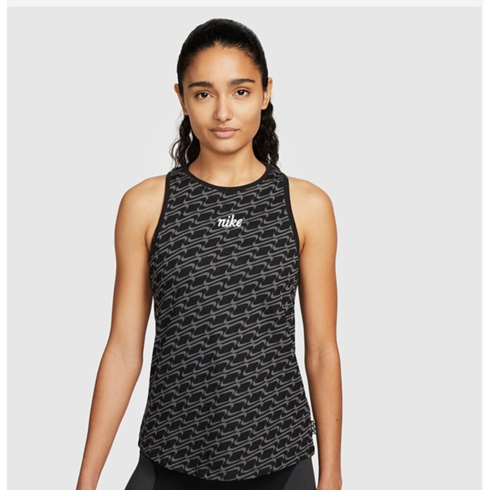 The Nike Tee Dri Fit Icon Clash Tank Top, Size M